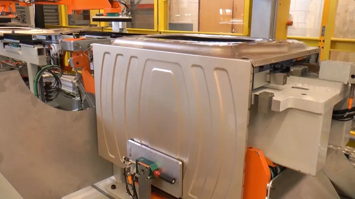 Sheet metal forming automation by Facteon